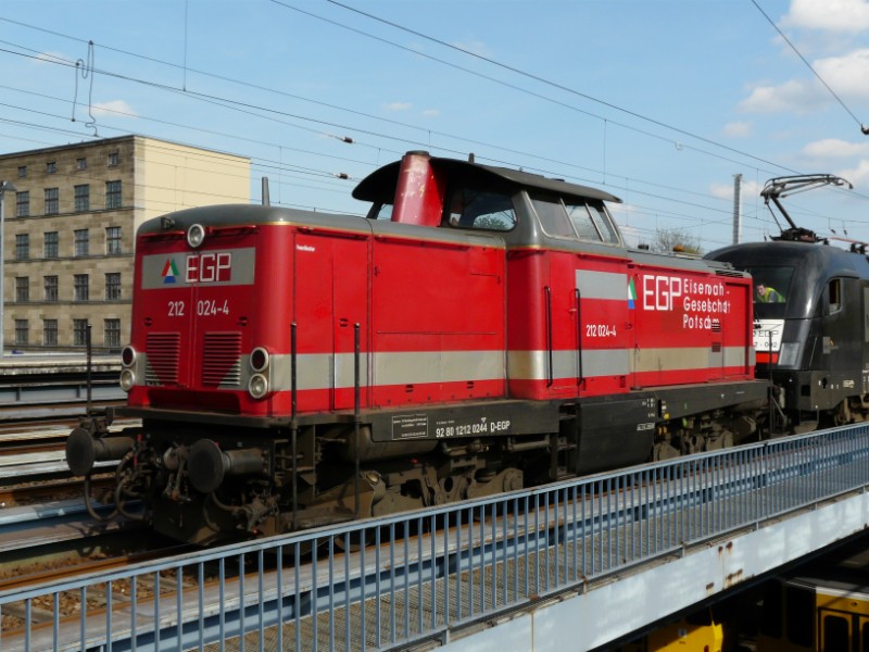 212 024-4.JPG